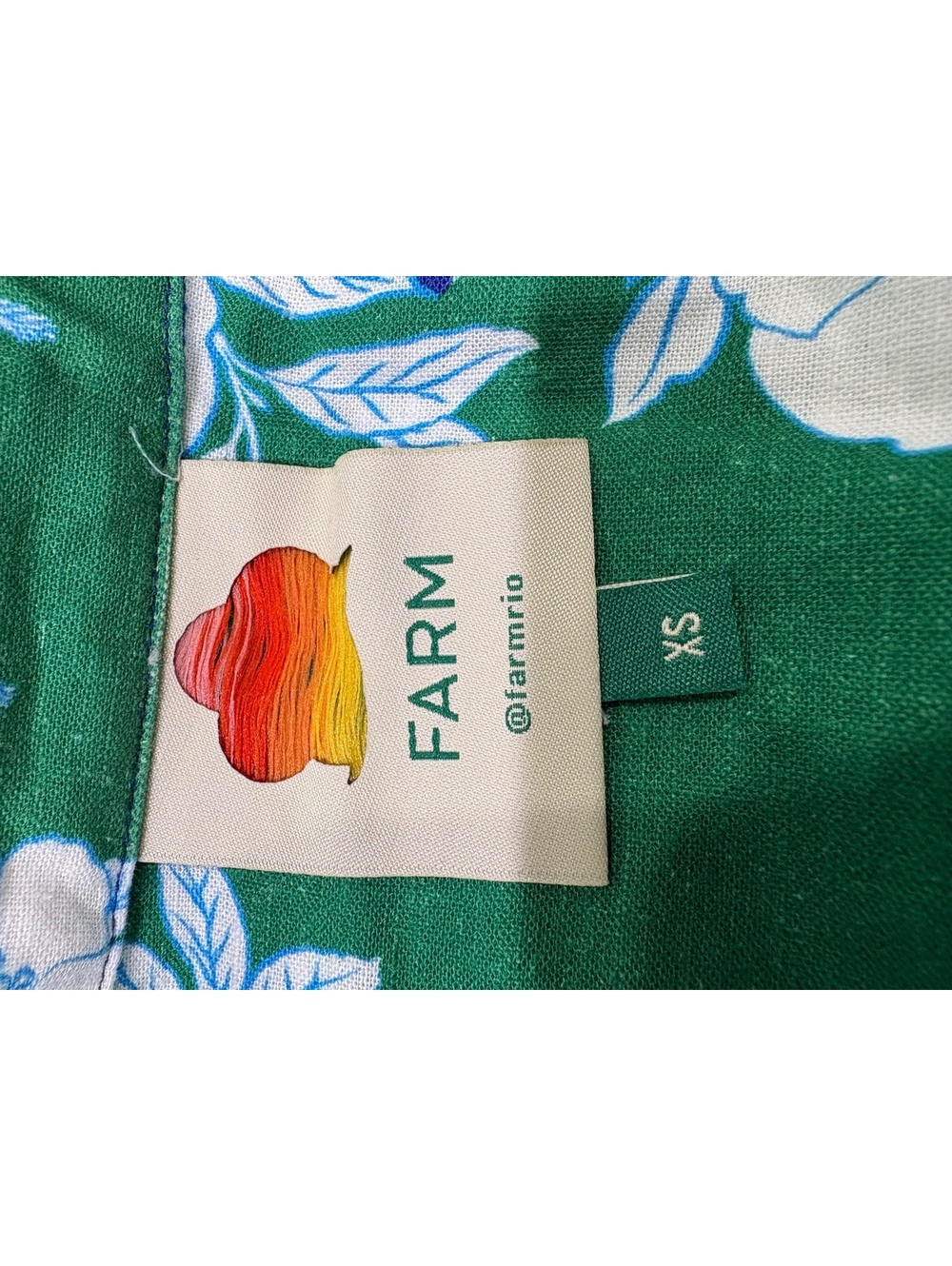 FARM Rio Soft Garden Linen Two-Piece Short Set - Size XS/S - Picture 7 of 15